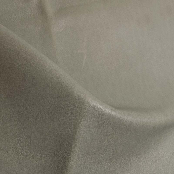 Umbria Seamist leather swatch