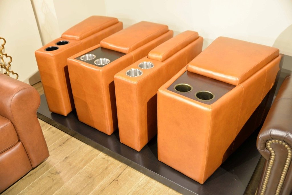 Omnia Power Solutions Theater - leatherfurniture
